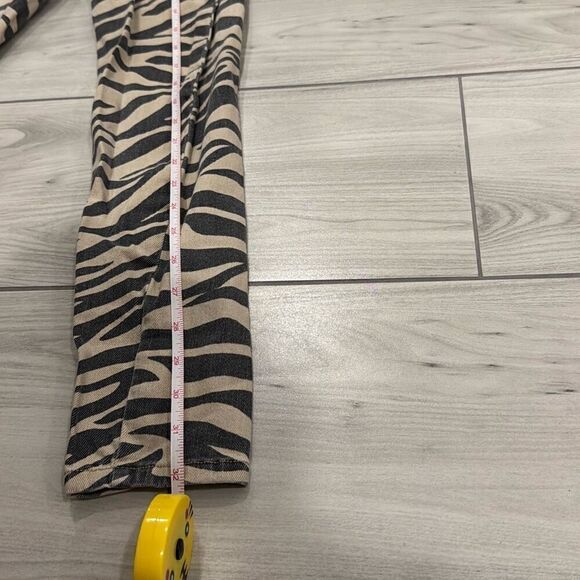 Zara girls tiger print jeans size 10 - Picture 6 of 6